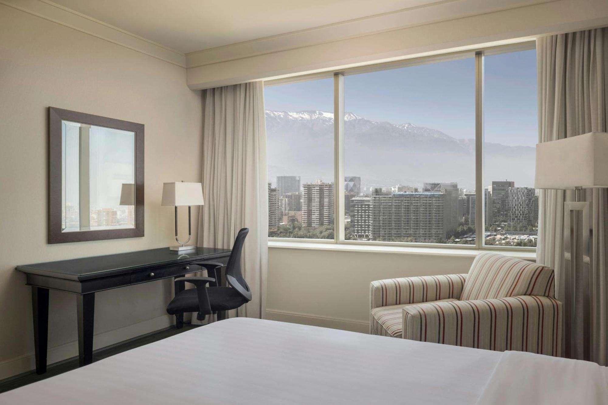 Santiago Marriott Hotel Exterior foto